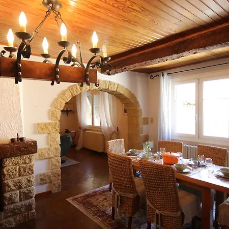 Logis Xve 2 Avec Parentale Voutee A 5 Min Uzes Montaren-et-Saint-Médiers