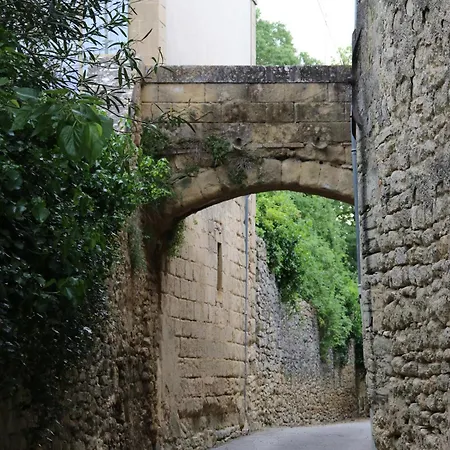 Logis Xve 2 Avec Parentale Voutee A 5 Min Uzes דירה Montaren-et-Saint-Médiers